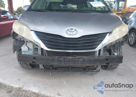 2011 Toyota Sienna Le V6 from USA, damaged, VIN 5TDKK3DC5BS159847